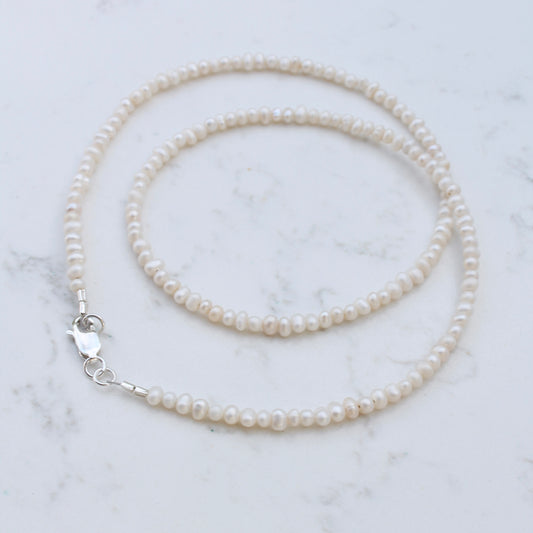 Tiny Pearl Choker necklace Silver