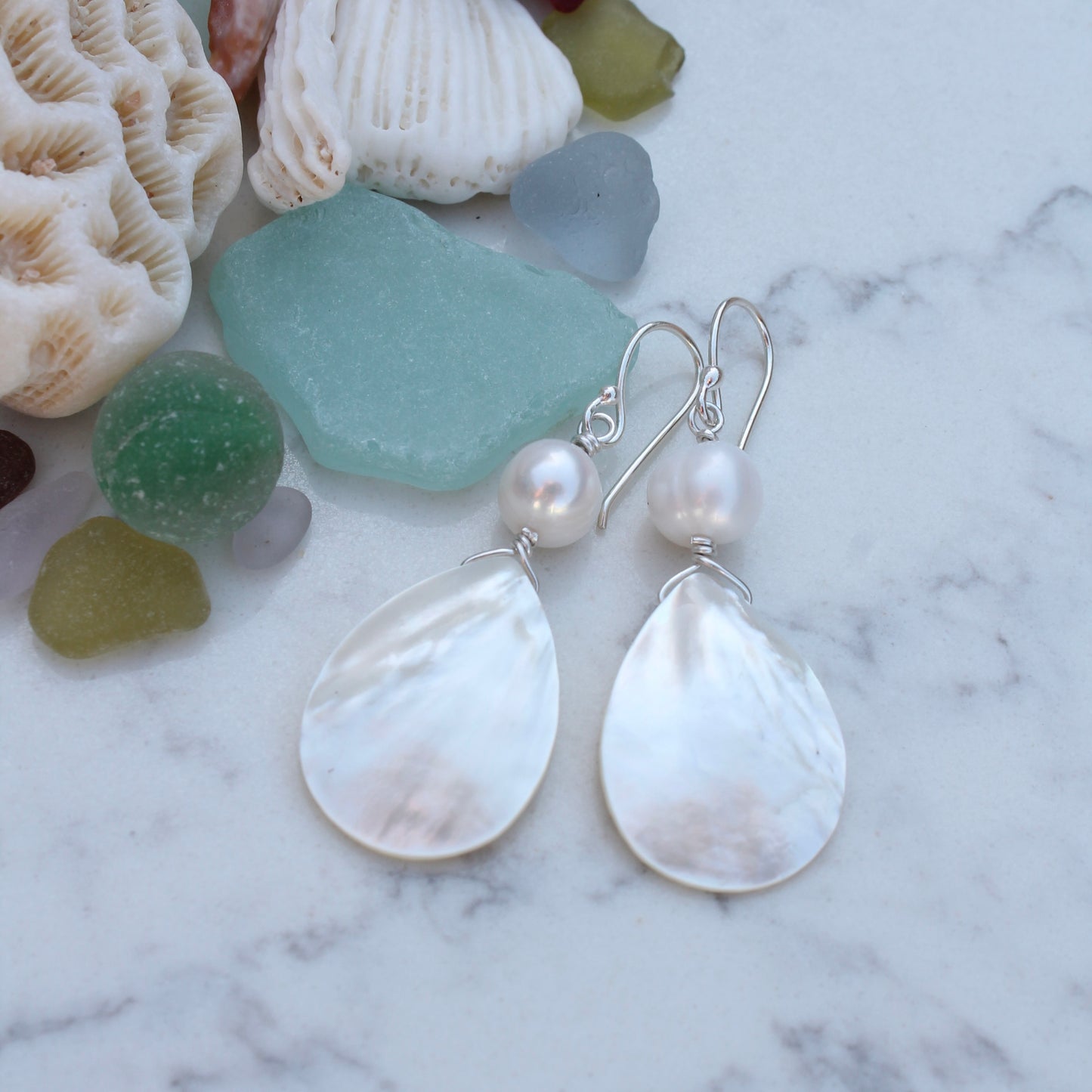 Mother of Pearl Teardrop with Pearl