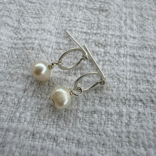 Sterling Silver Hammered Ring Post Earrings with Pearl Drops