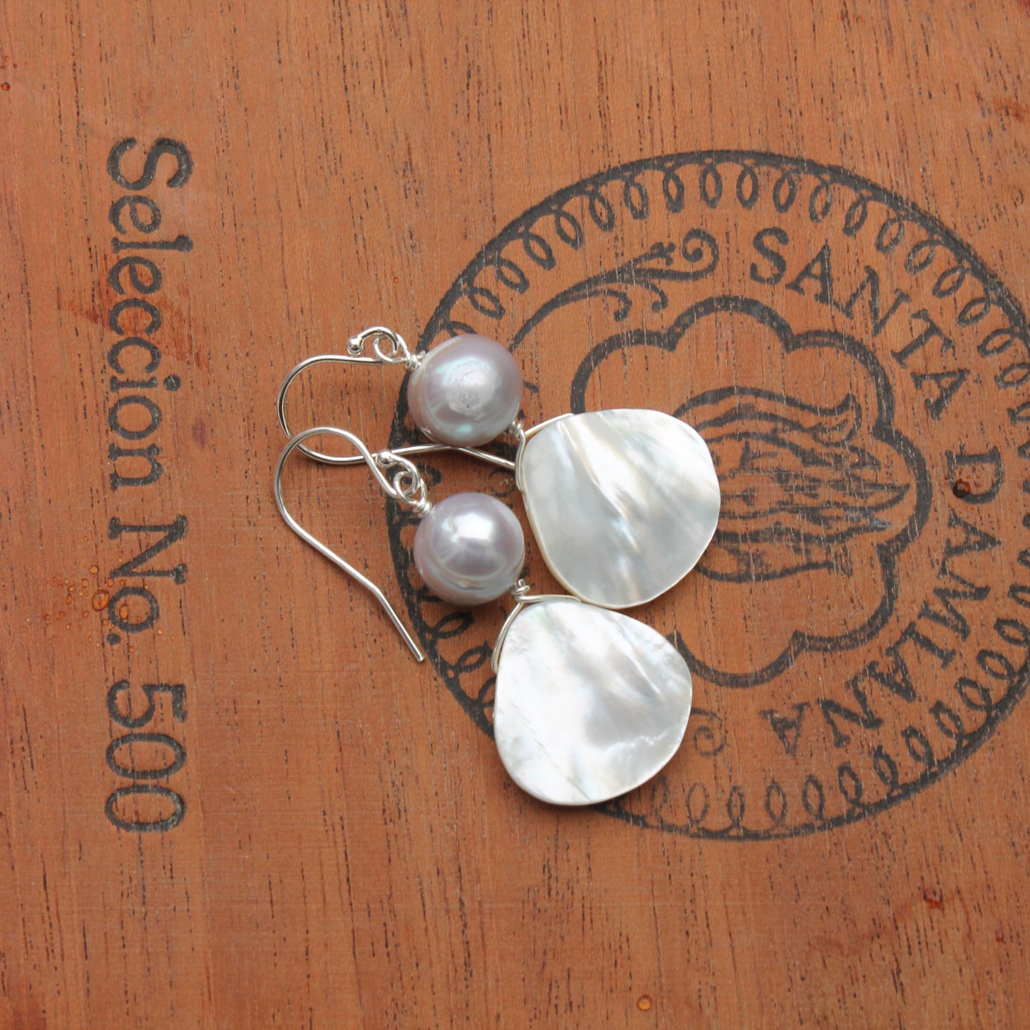 Mother of Pearl Teardrop with Pearl